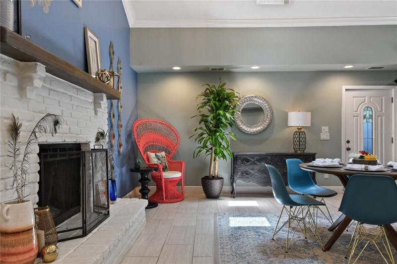Spacious living room