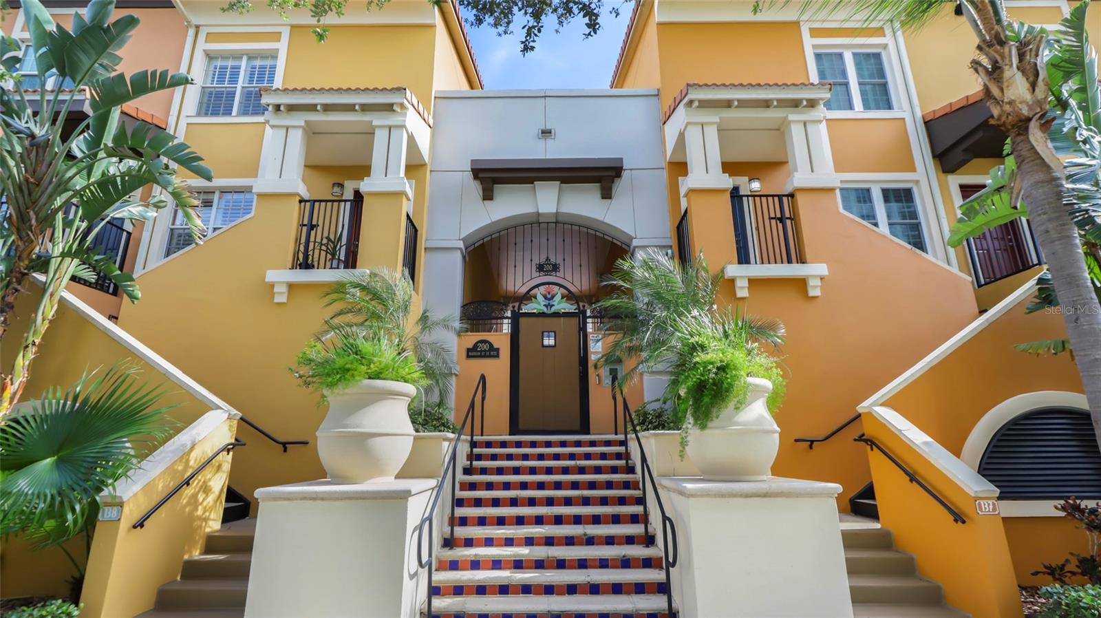 Mediterranean building in the heart of downtown!