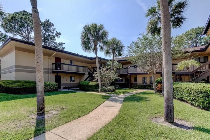 Welcome Home to 2681 Sabal Springs Cir Unit 201, Clearwater, FL. 33761!