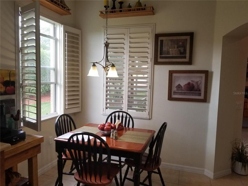 Kitchen to nook