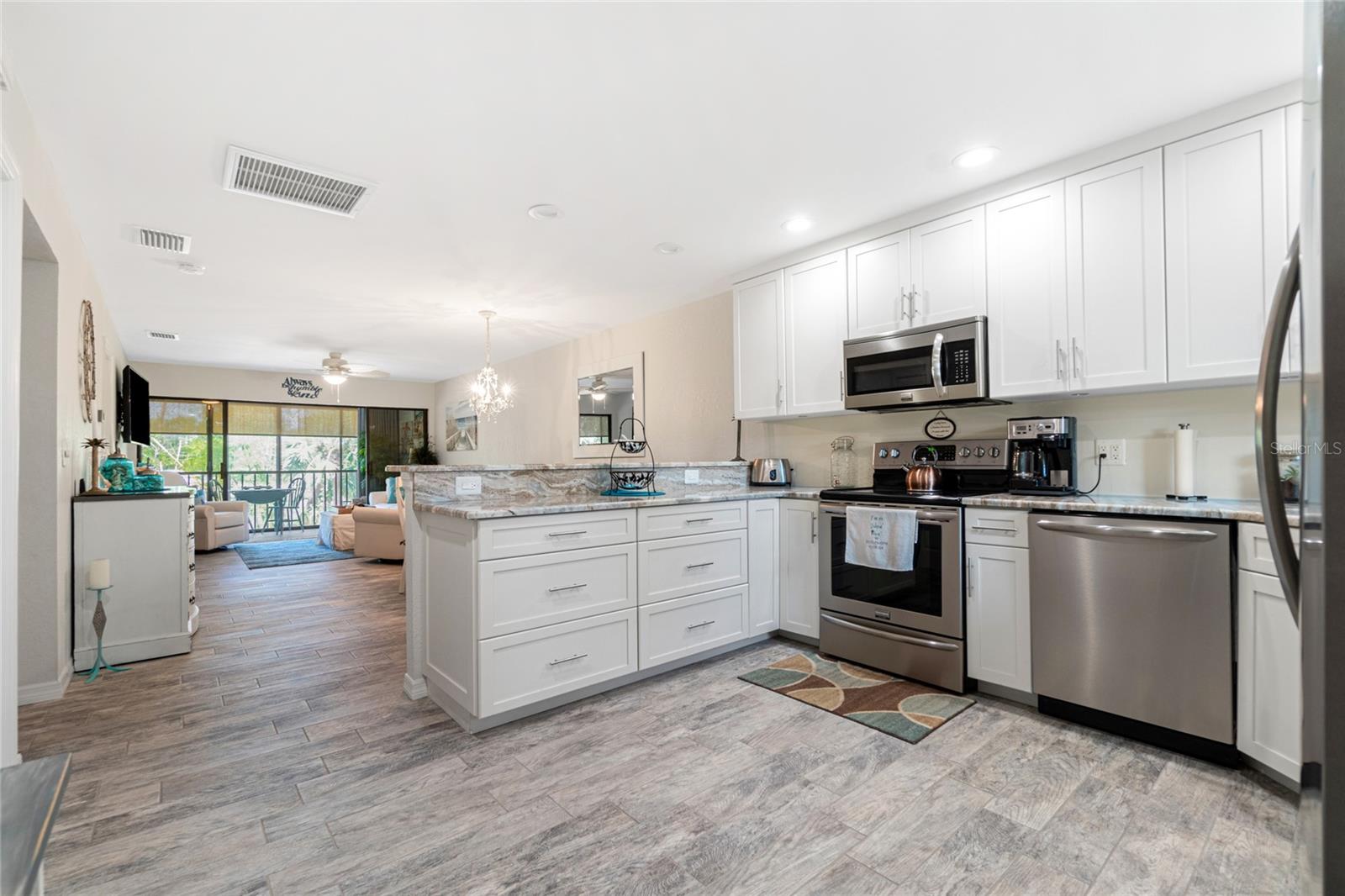 Lovely updated kitchen!