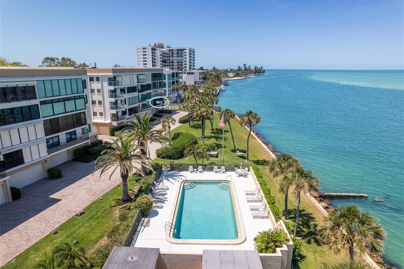 Windward Passage Towards Siesta Key Beach
