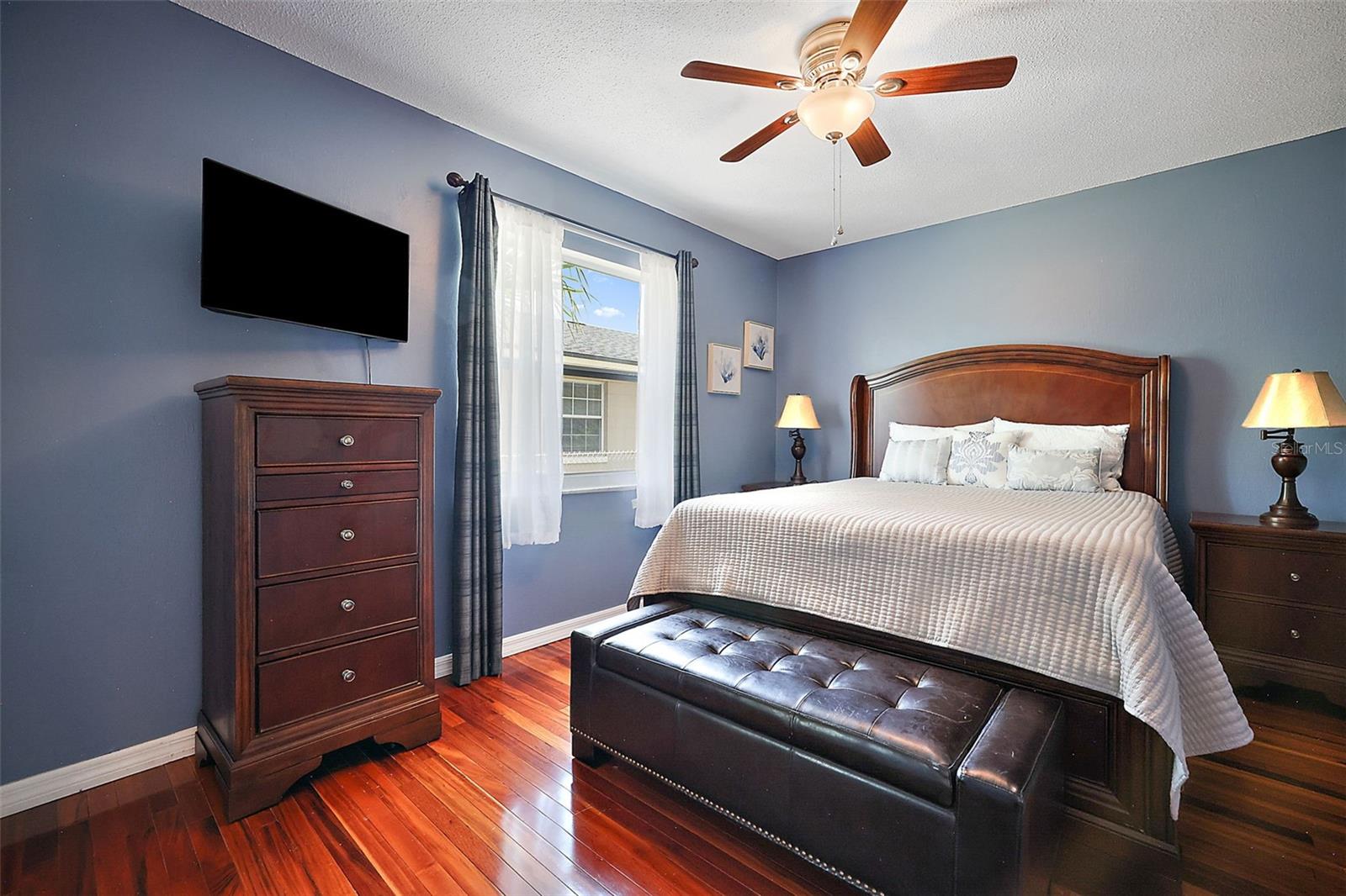 Second bedroom