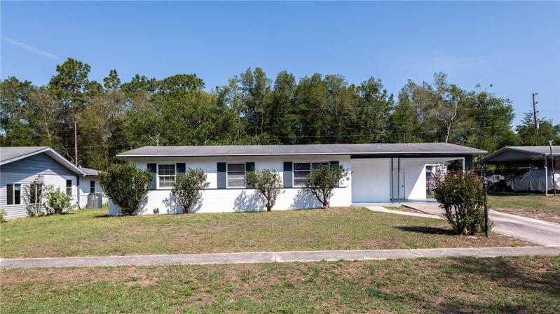 Welcome home. This 3/1 block home is waiting for it's new owners.