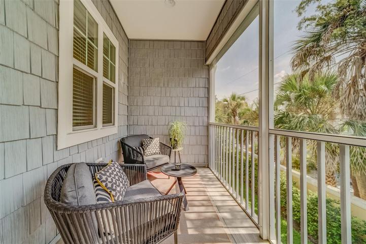 Screen patio