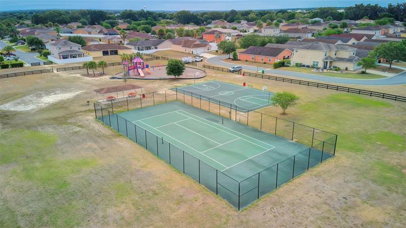 Tennis Basketball Playground in Villages of Parkwood