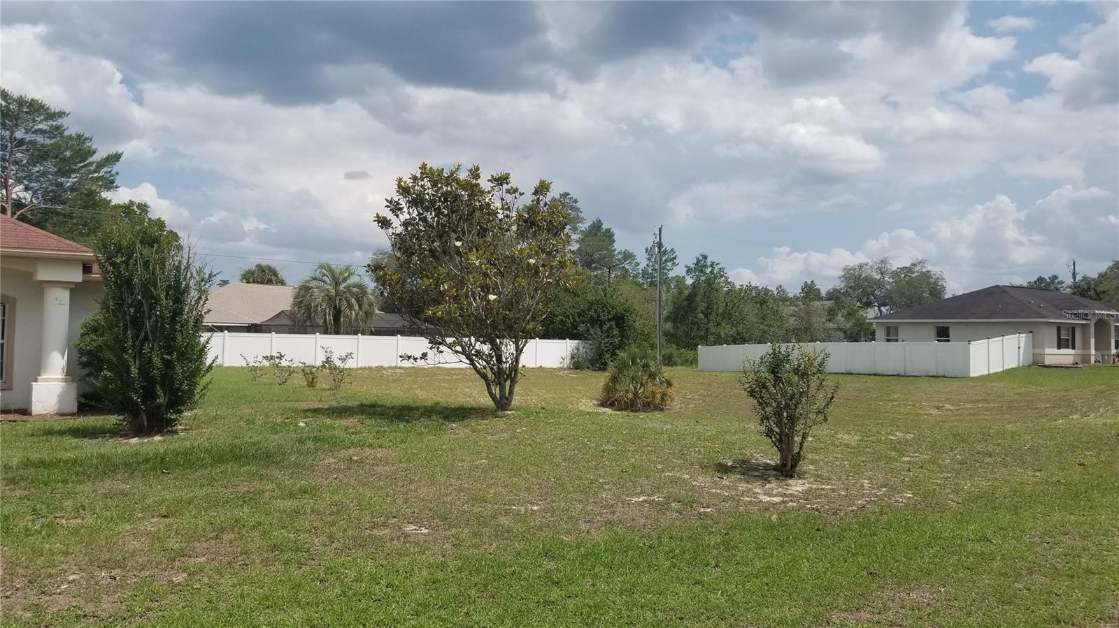 No neighbors on south side, dry retention area