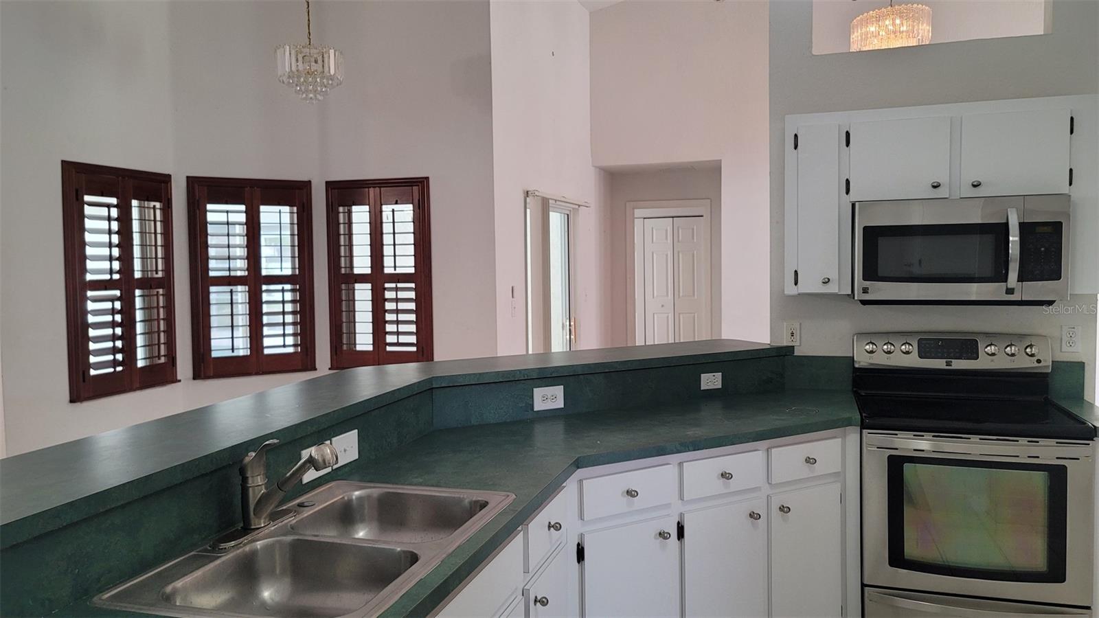 Bring the family over for the holidays, lots of space