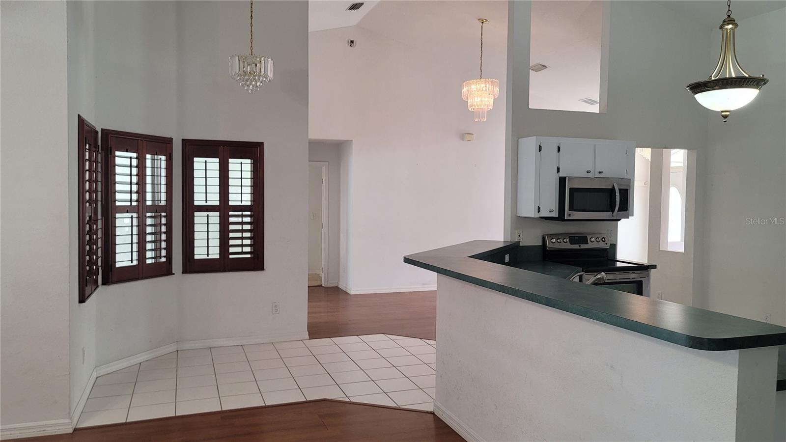 Breakfast nook big enough to easily sit 4