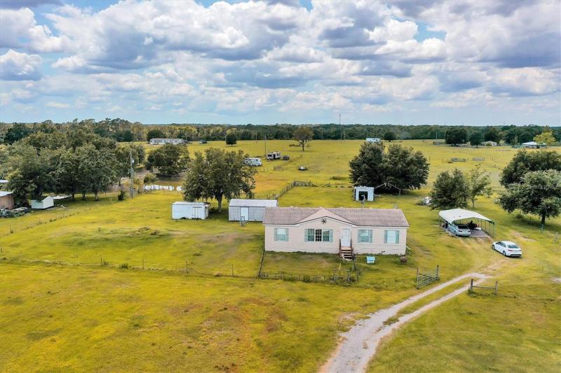 4Bdr/2Bath Over 1600sf