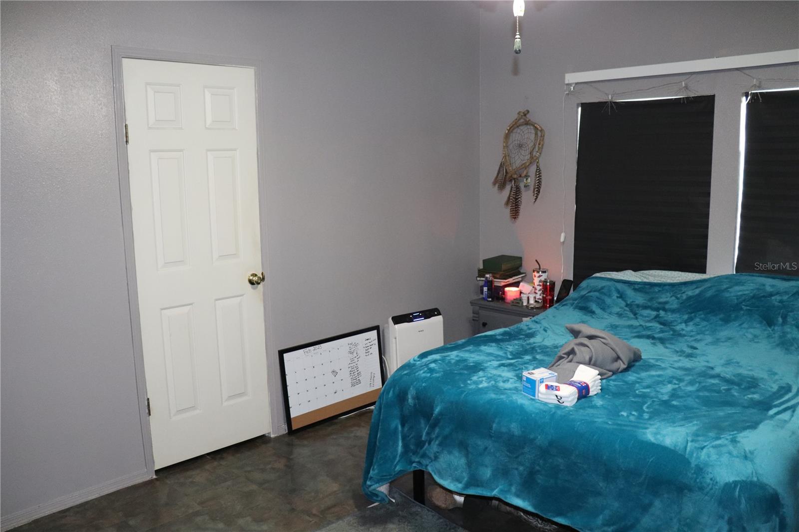 MAIN BEDROOM