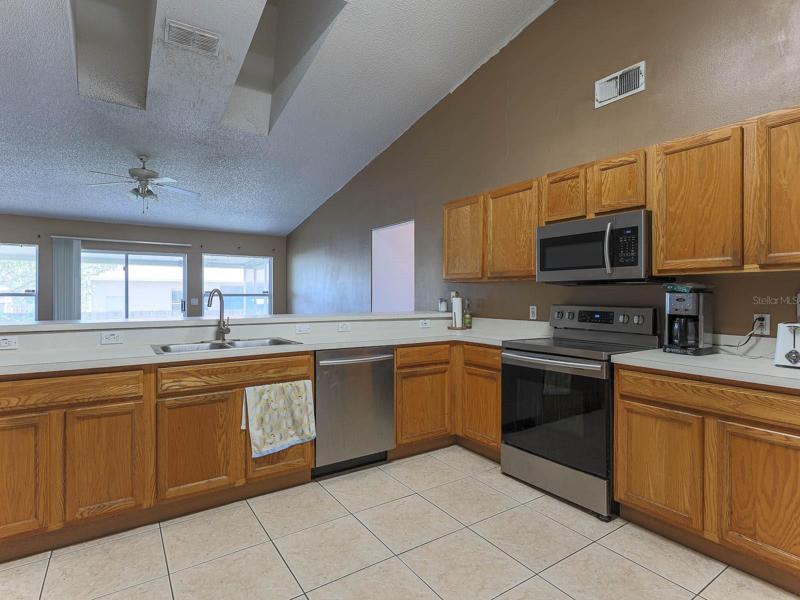 Kitchen pic 3