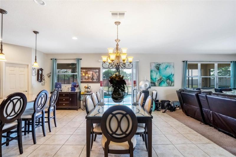 Kitchen/Dining/living room