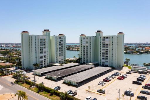 Three Palms Point Community