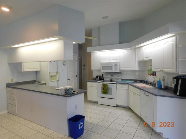 what a fabulous kitchen!