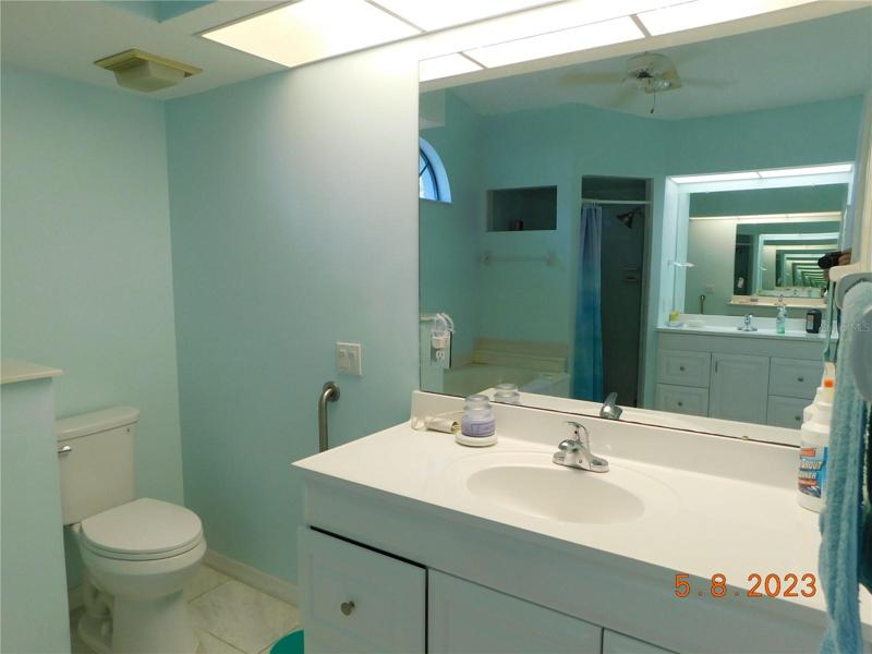 separate ensuite vanities