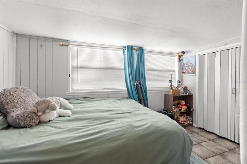 4496 Star bedroom
