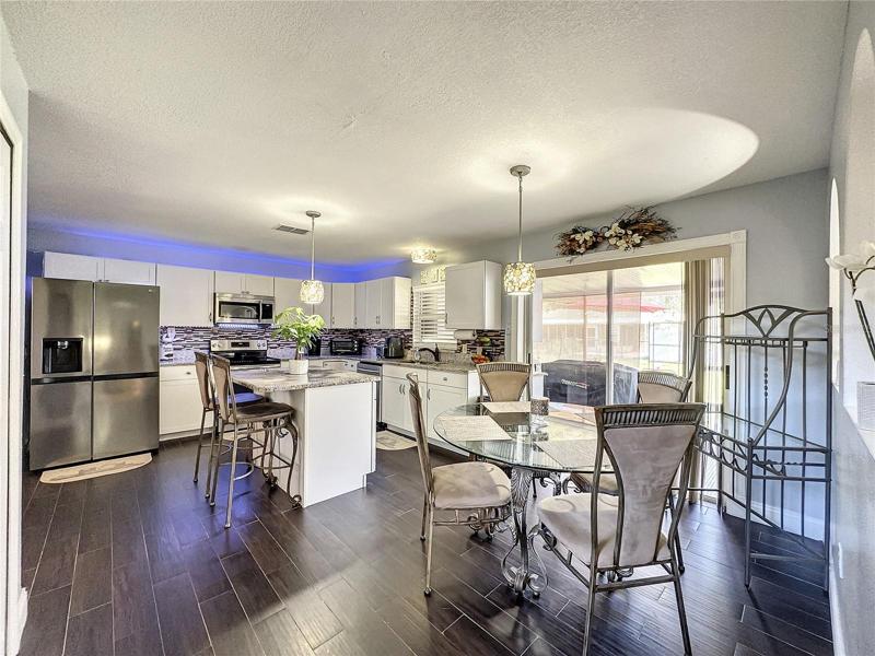 Kitchen Area/dinning Area