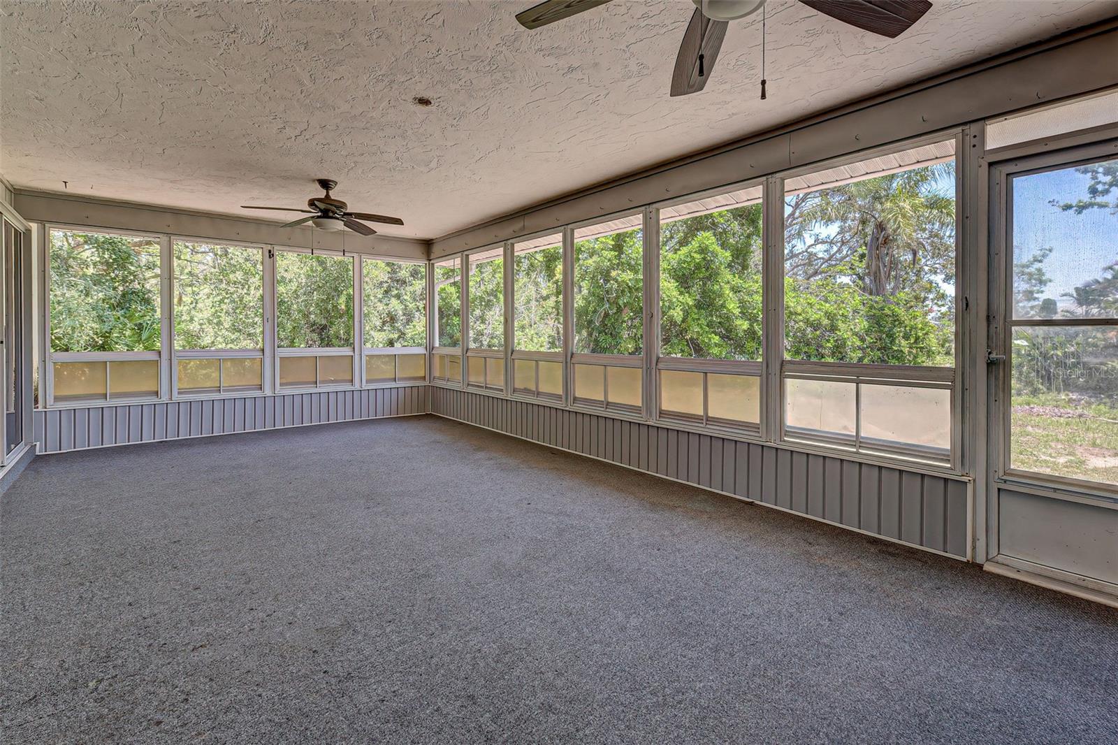 LARGE Florida Room- Under Main Roof Line.