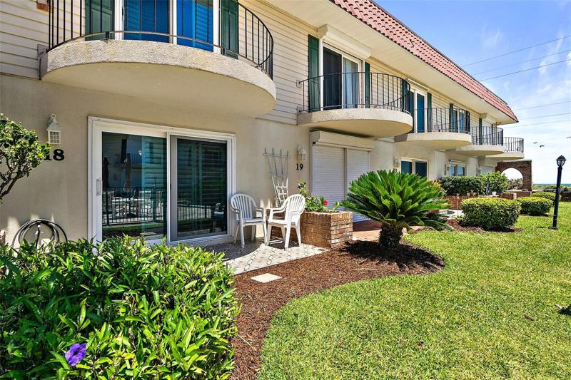 Welcome to Ocean Shore Blvd, #18