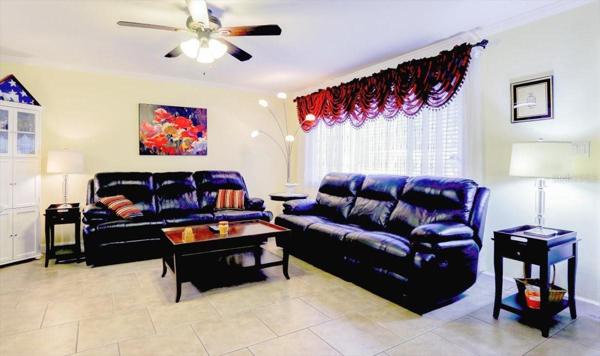 Plenty of natural light!