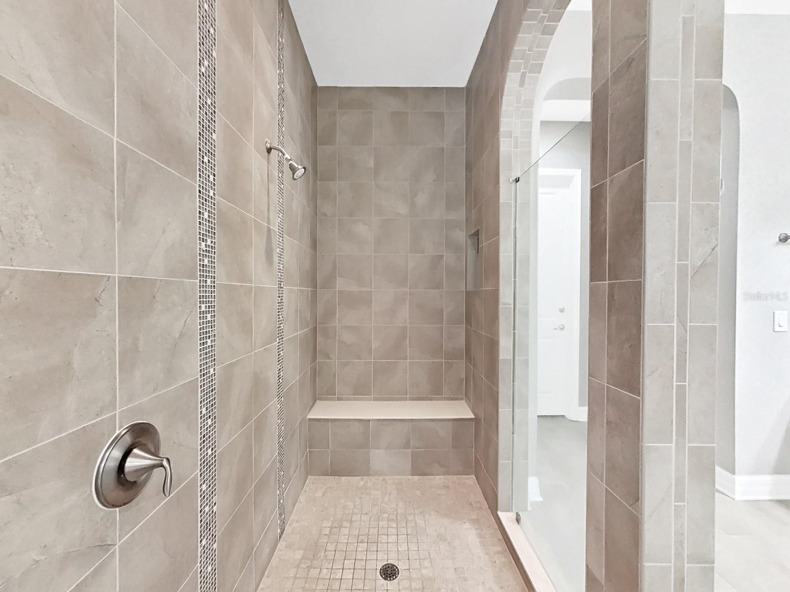 Owner's Suite-Walk-In Shower