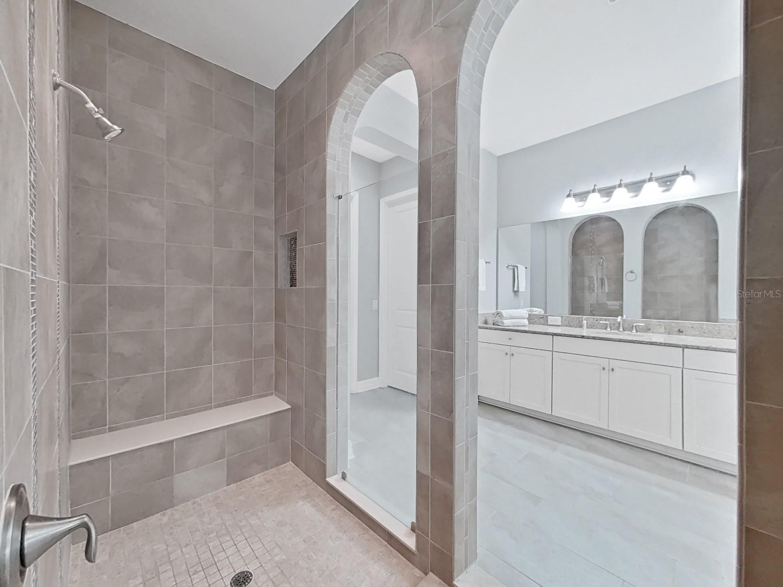 Owner's Suite-Walk-In Shower