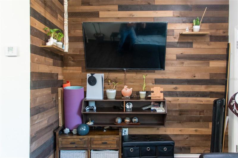 Foyer/Living Area Build In Shelving