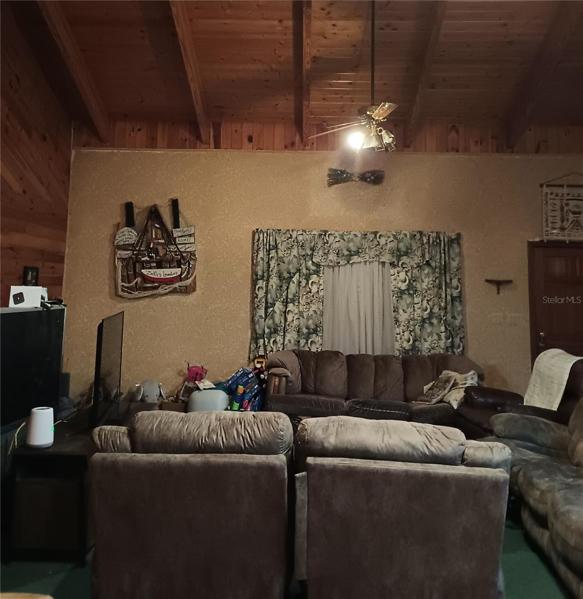 Living area - Open Beams