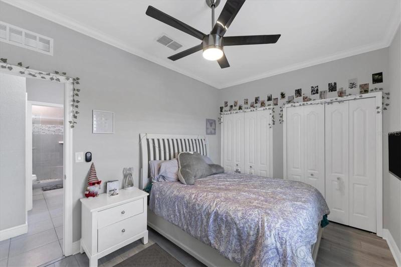 guest bedroom 1