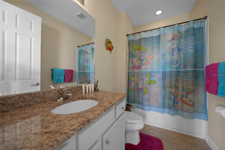 En-suite Bath in the In-Law Suite