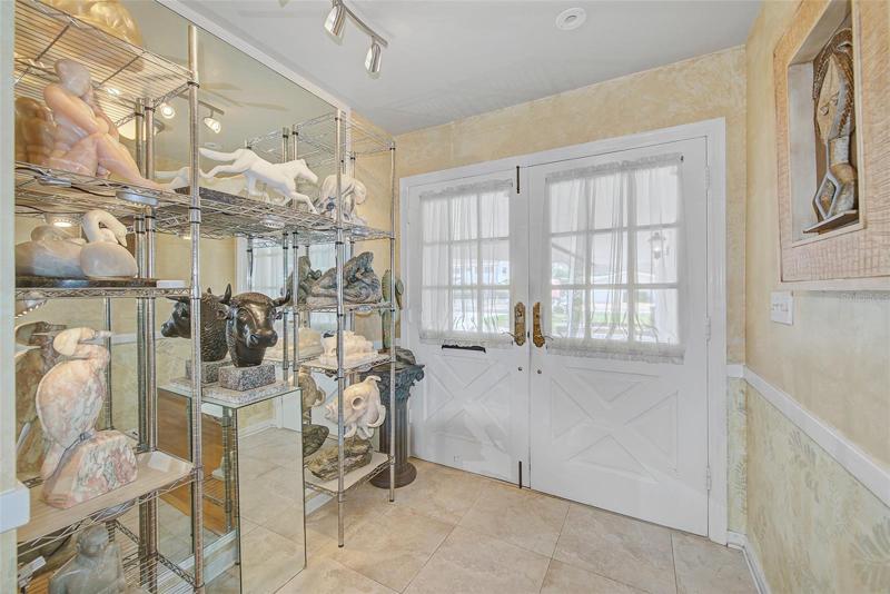 Foyer Entry