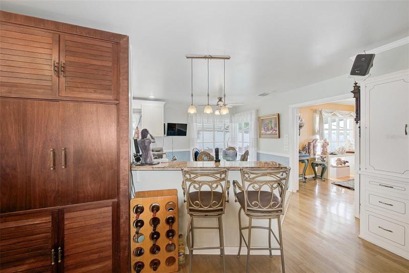 Breakfast bar in kitchen