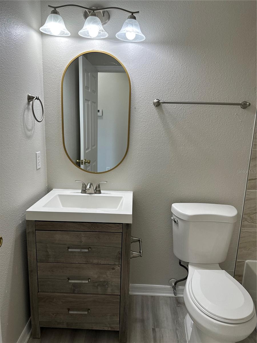 2nd Bathroom