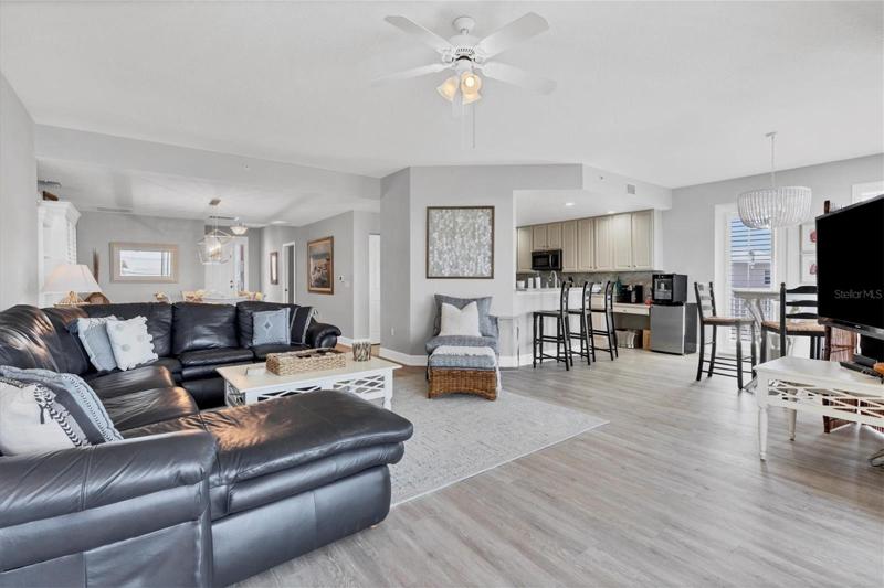 Open Floor Plan!