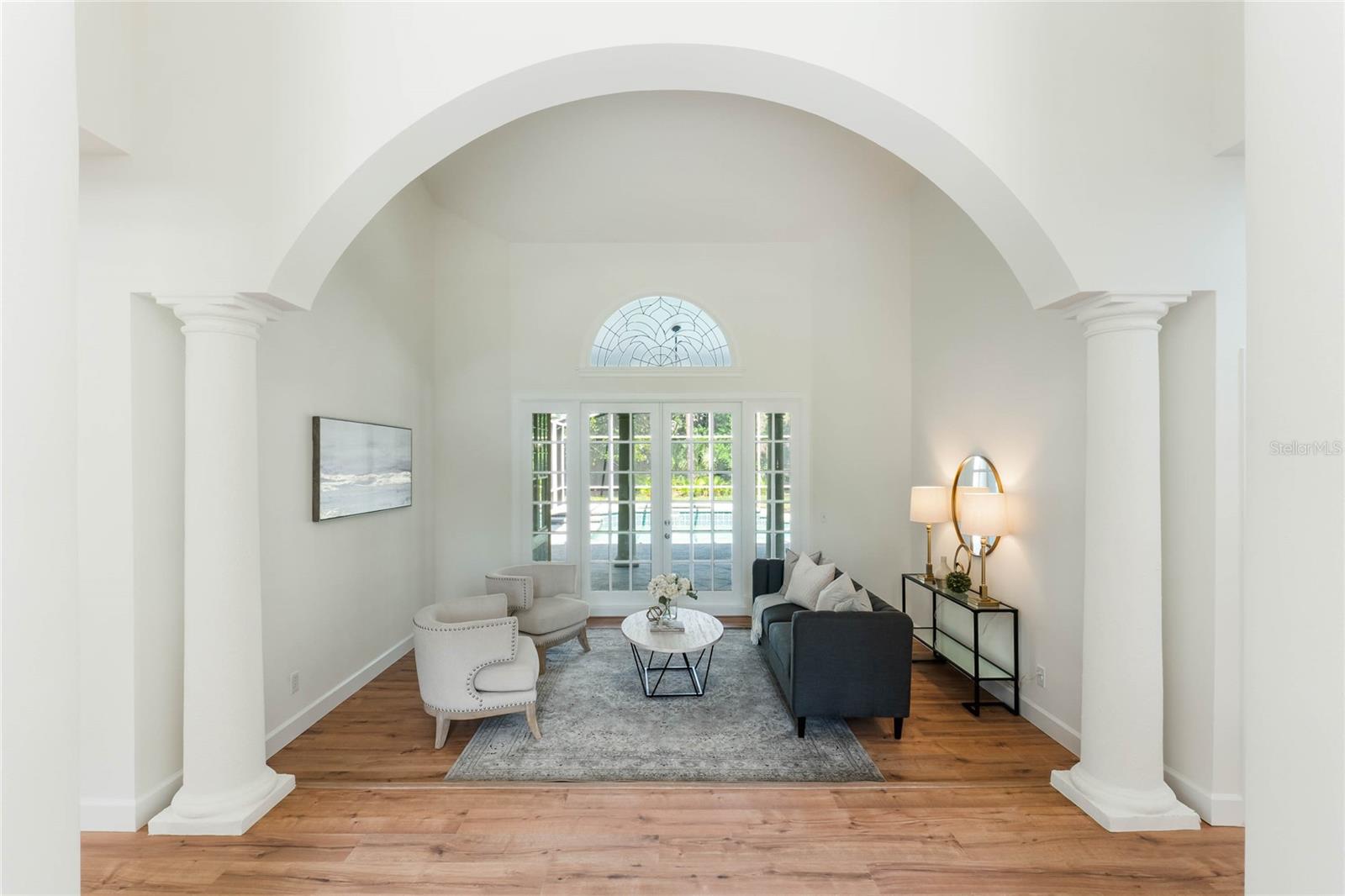 Sitting Room with views of pool