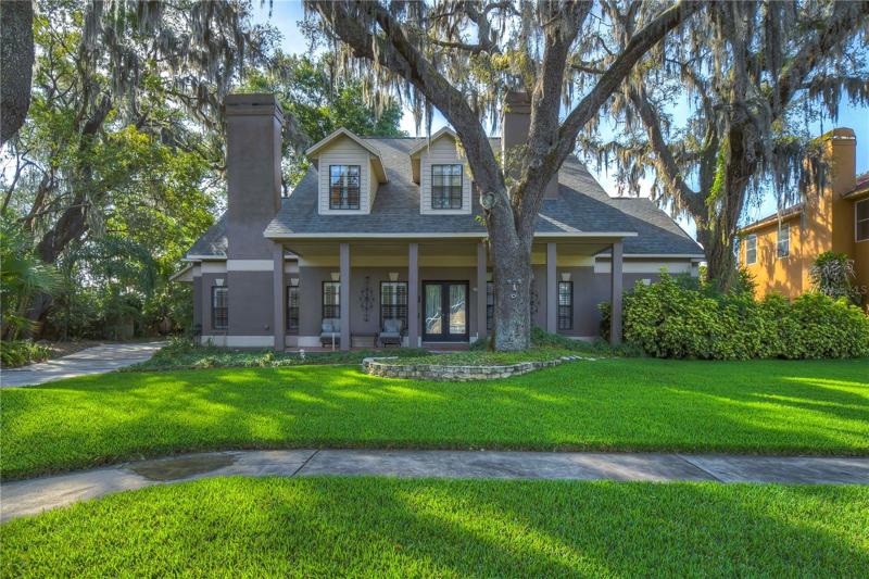 Remarkable 5-bedroom, 4.5-bath pool home!