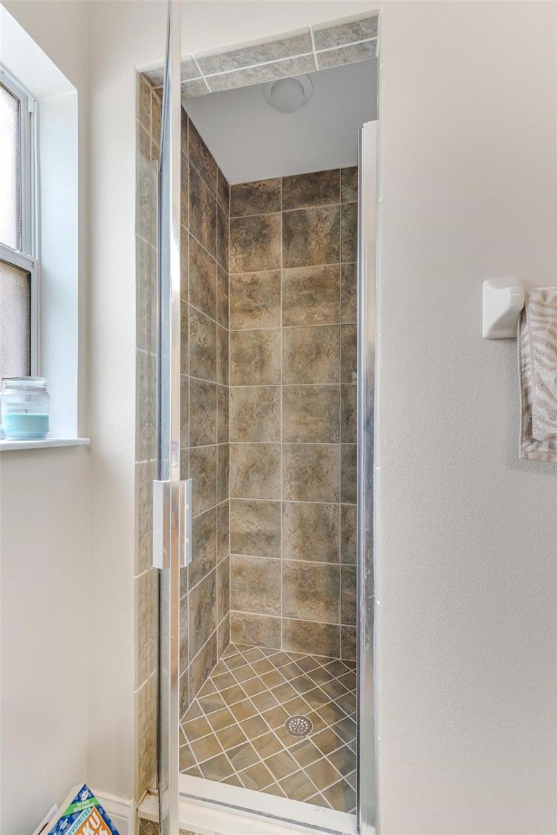Bathroom 4 / Pool Bath