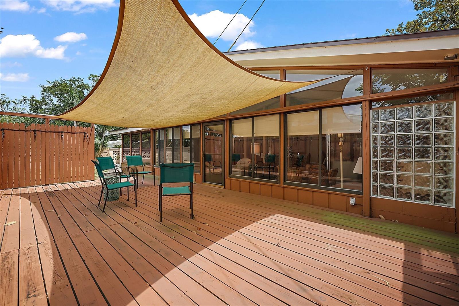 Rear deck