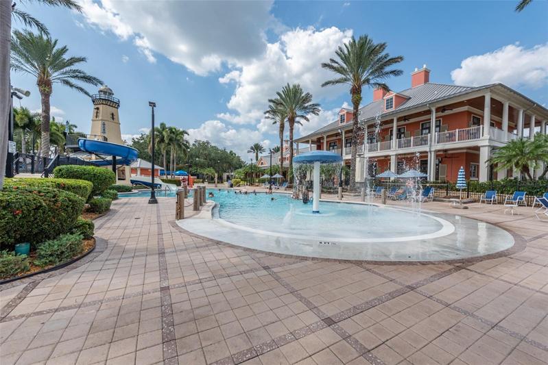 MiraBay Splash Pad