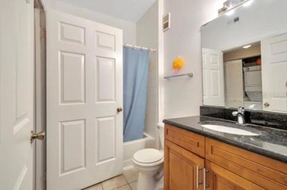 2nd bathroom