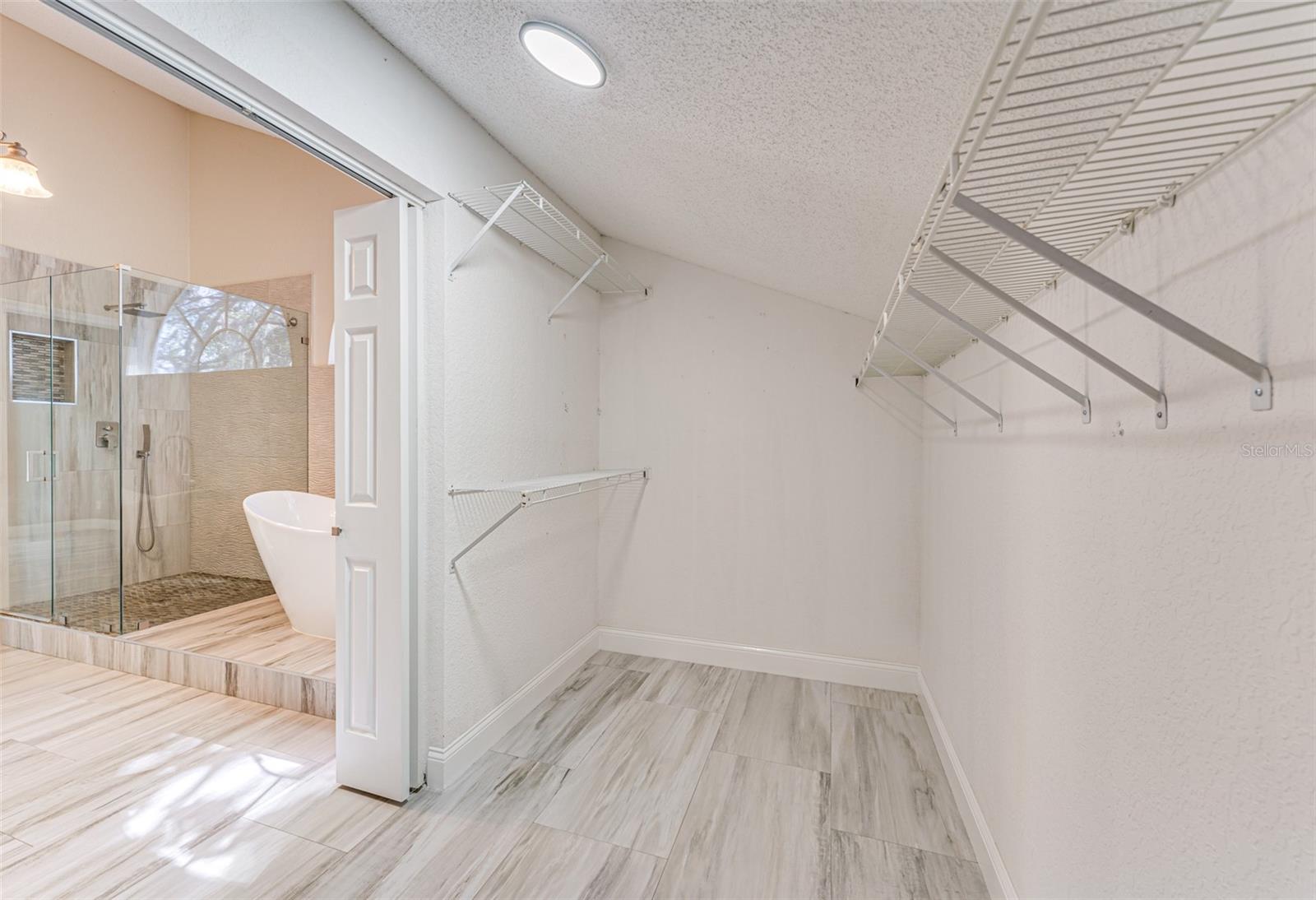 Walk-in closet off primary bath