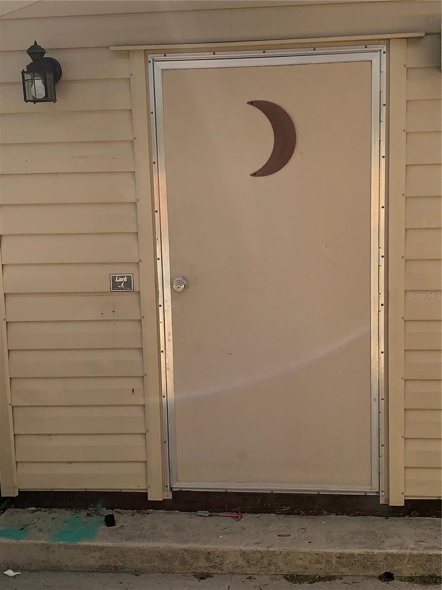 Outdoor Shed with roughing and electric