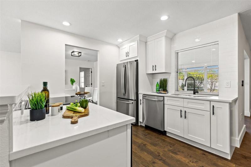 Large kitchen, perfect for entertaining