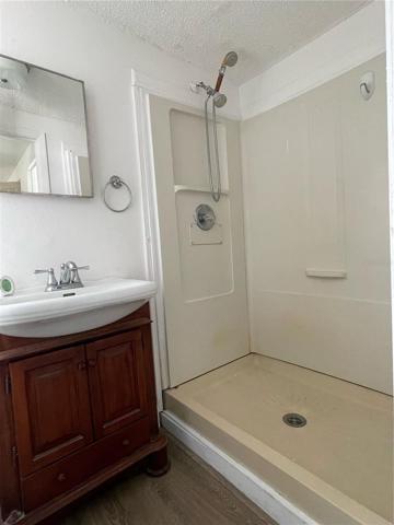 Mother In Law Suite (Bathroom)
