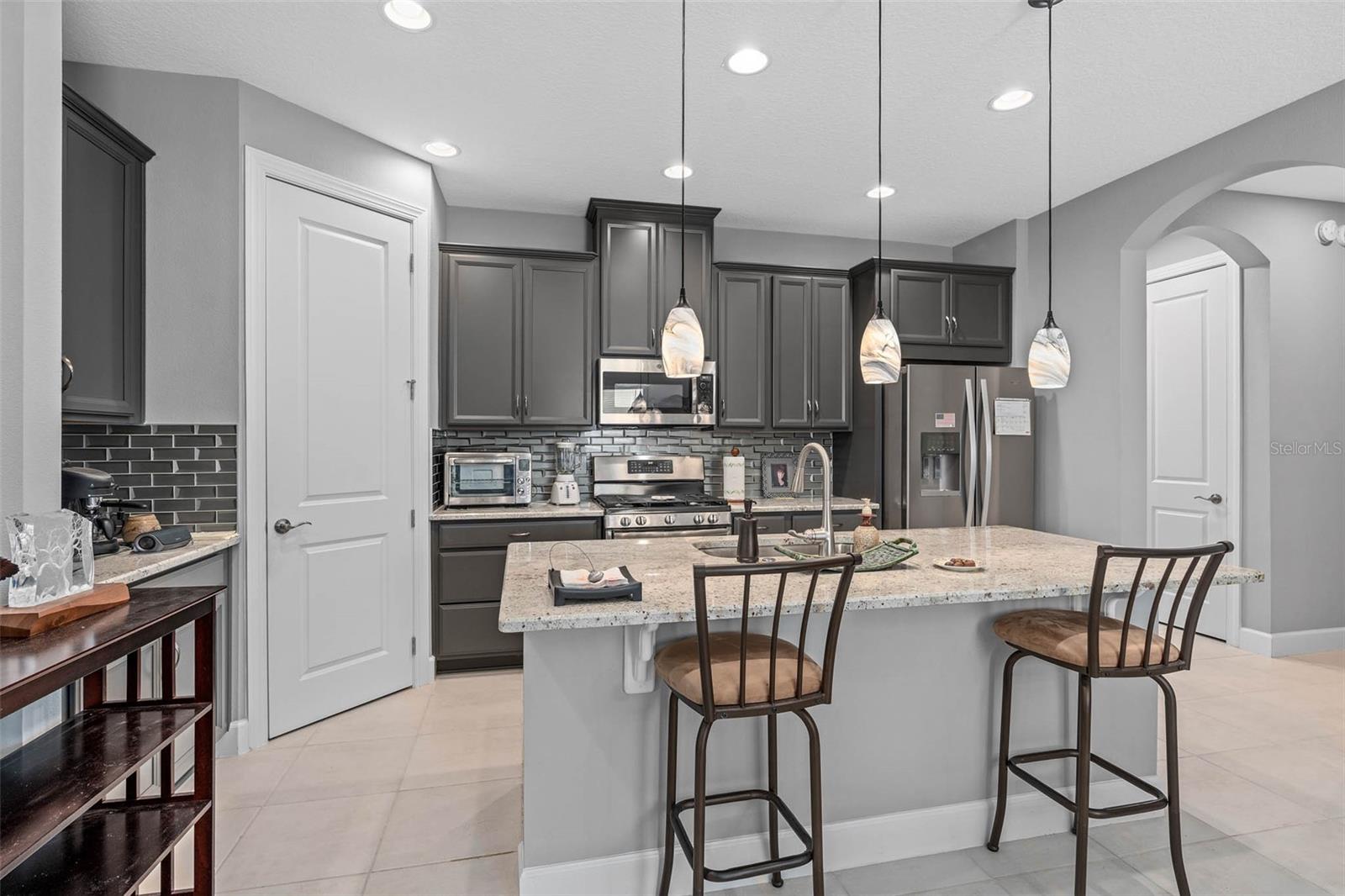 Kitchen with Corner Pantry and Breakfast Bar