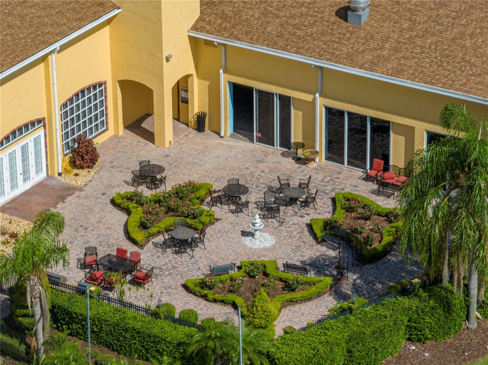 Lake Ashton Health &amp; Fitness Center rose garden