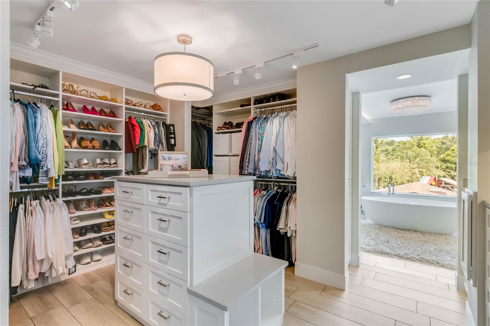Walk-in closet