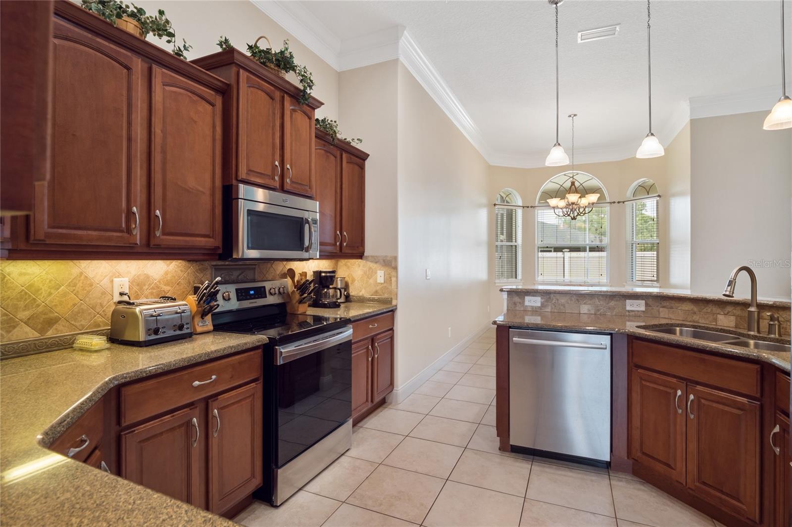 Under cabinet lighting
