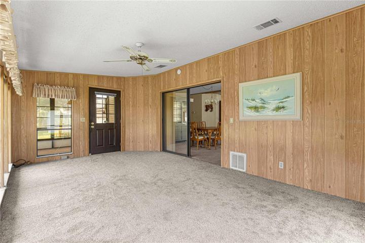 SLIDERS LEAD FROM DR TO BONUS ROOM